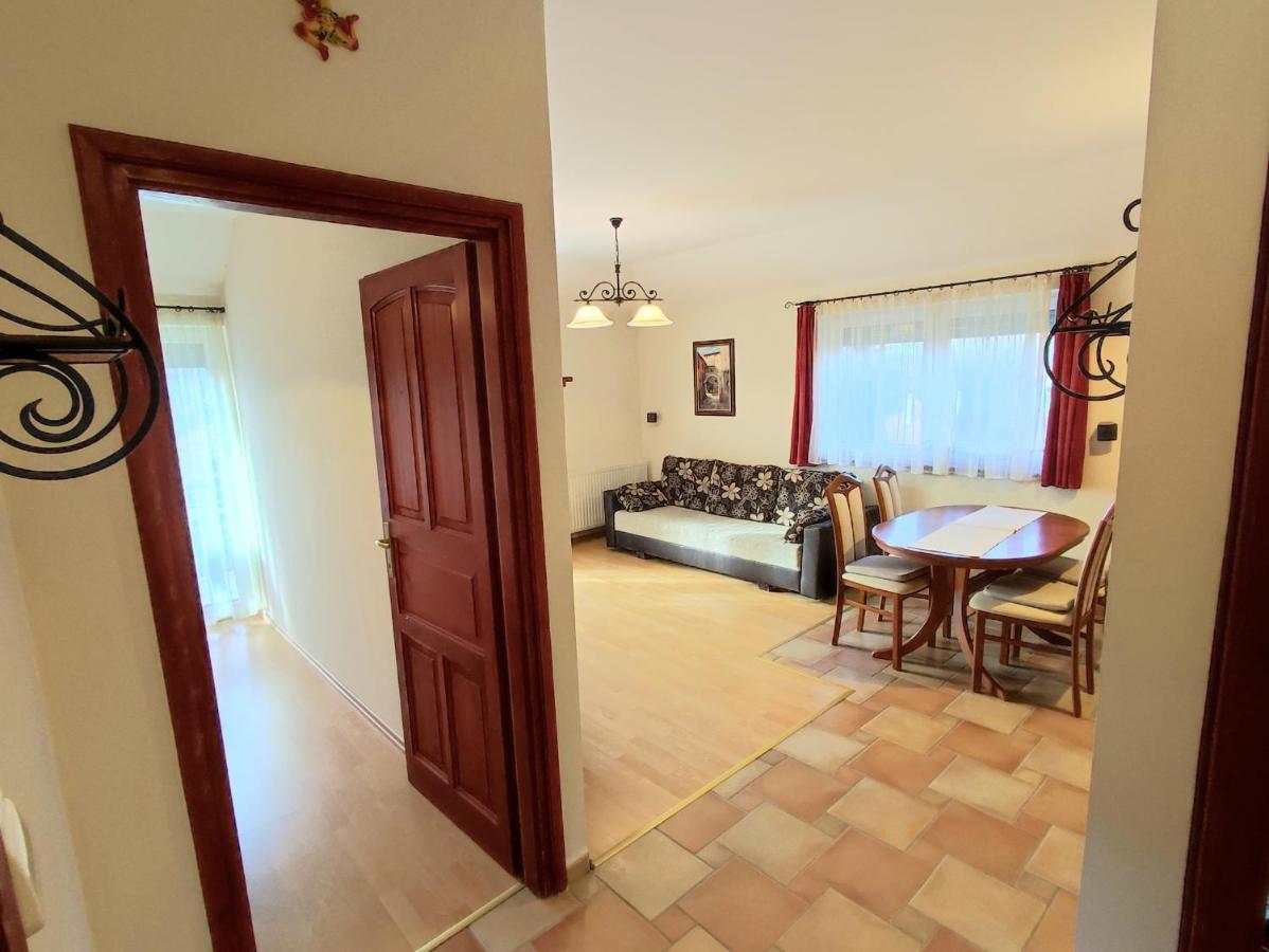 Arnyas Apartmanhaz 발라톤엘 외부 사진
