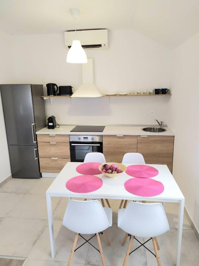 Arnyas Apartmanhaz 발라톤엘 외부 사진