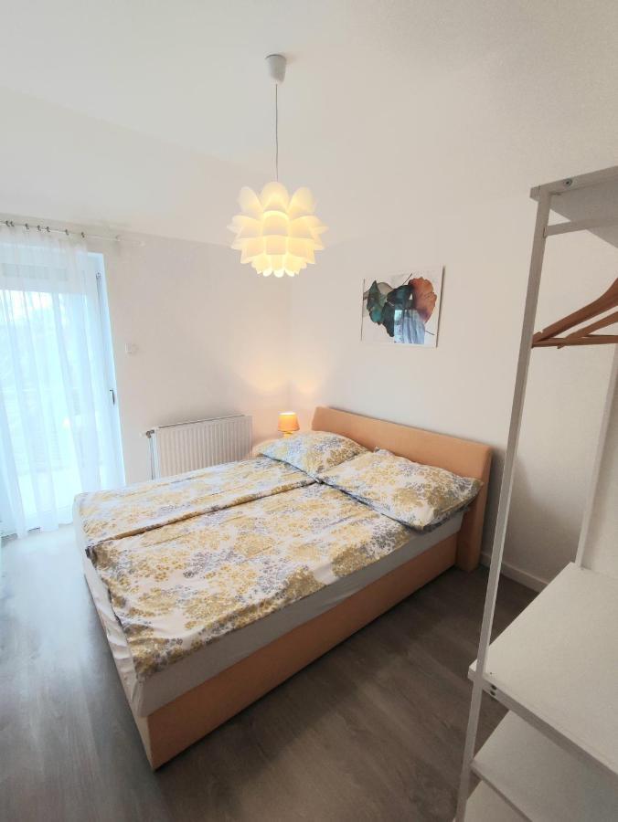 Arnyas Apartmanhaz 발라톤엘 외부 사진
