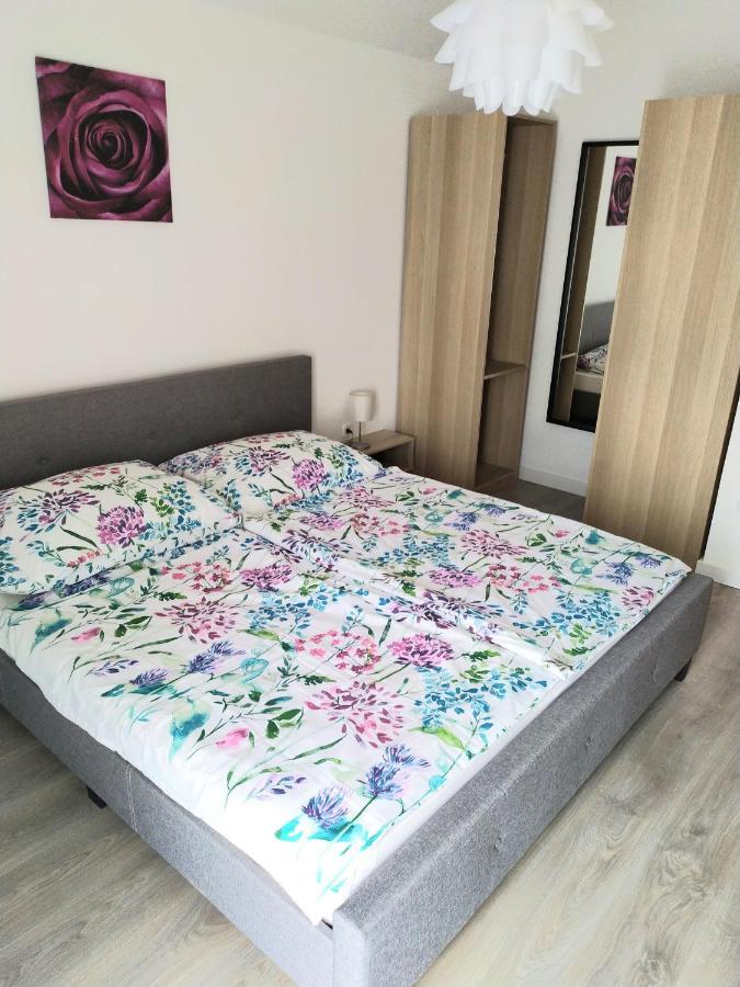 Arnyas Apartmanhaz 발라톤엘 외부 사진