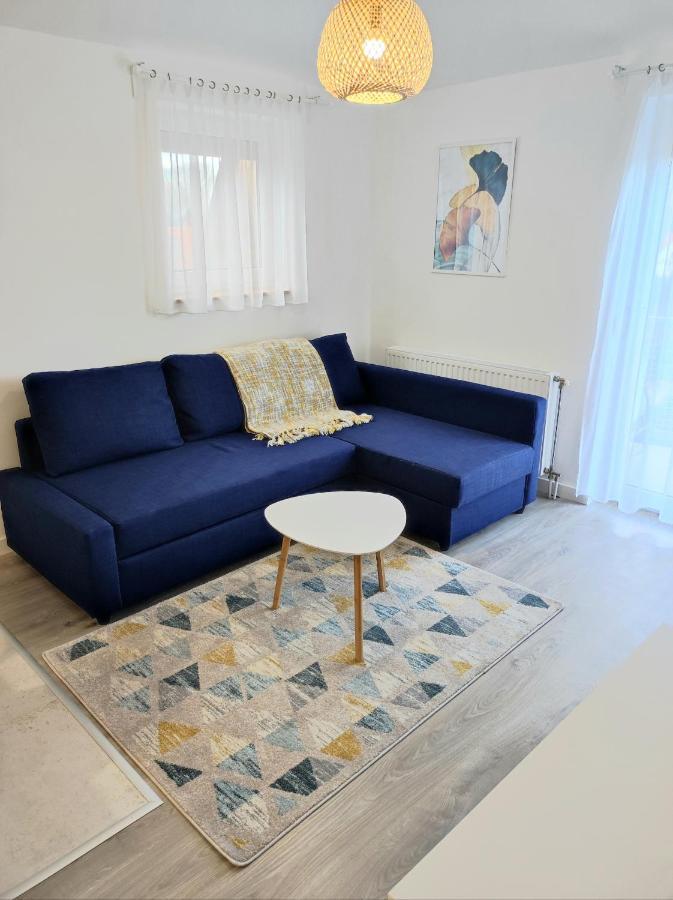 Arnyas Apartmanhaz 발라톤엘 외부 사진